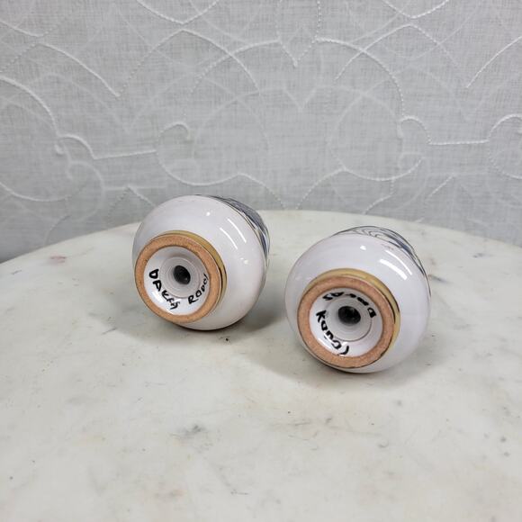 VTG Signed Salt & Pepper Shakers 3" Blue Floral Porcelain Gold Trim Hand Painted - Picture 6 of 14